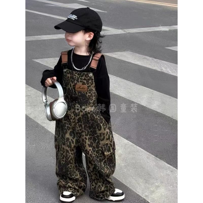 Baby Clothing High End - ชุดฤดูใบไม้ร่วงเด็กผู้ชาย 2025 ชุดเอี๊ยมลายเสือดาวใหม่ ชุดเอี๊ยมเด็กคุณภาพสูง ชุดเอี๊ยมเด็กผู้หญิง ชุดทำงานแฟชั่นสำหรับเด็กทารก
